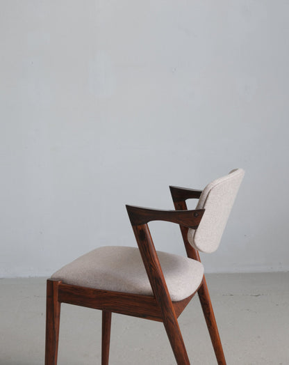 Zilli Japandi Eetkamerstoel – Minimalistisch & Tijdloos Design | Kinza Home