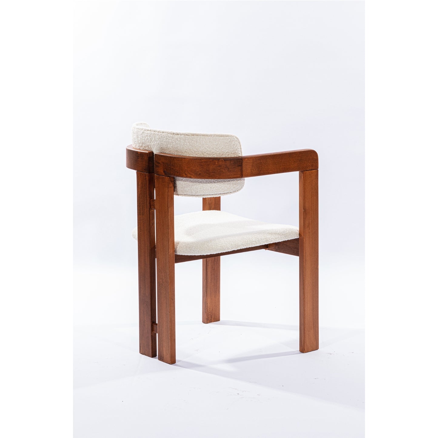 Taro Japandi Eetkamerstoel – Minimalistisch & Handgemaakt Design | Kinza